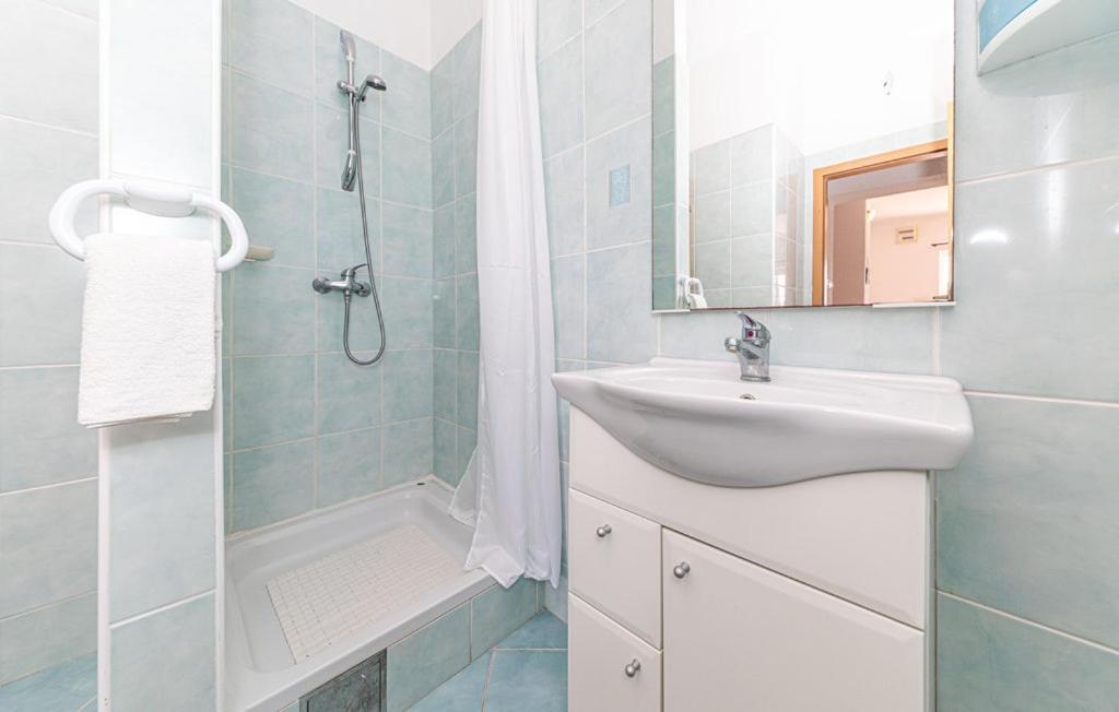 Seaview Apartment *